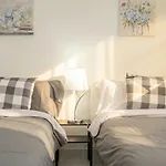Stunning Modern 2br Next To Feria Апартаменты