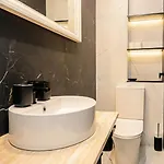 Stunning Modern 2br Next To Feria Апартаменты *