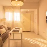 Bright Sunny 2br Island Kitchen In Remedios *