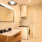 Bright Sunny 2br Island Kitchen In Remedios *