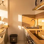 Bright Sunny 2br Island Kitchen In Remedios Lejlighed *