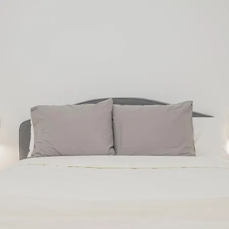 New! Stunning Modern 2br Next To Feria *