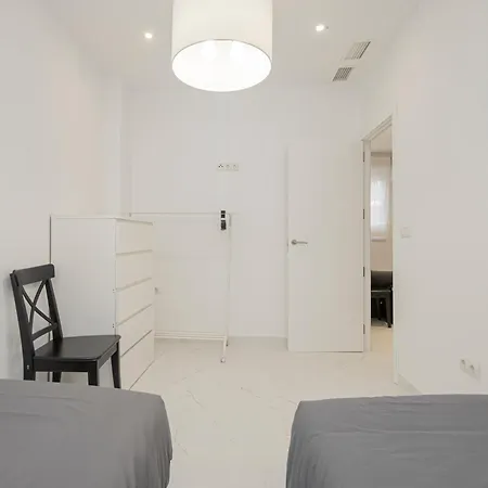 Apartamento New! Stunning Modern 2br Next To Feria