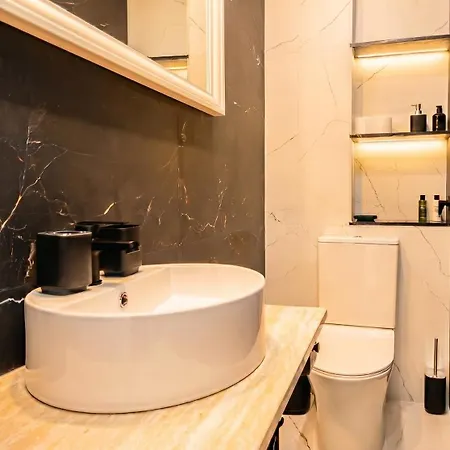 Bright Sunny 2br Island Kitchen In Remedios *