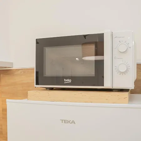 New! Stunning Modern 2br Next To Feria 塞维利亚