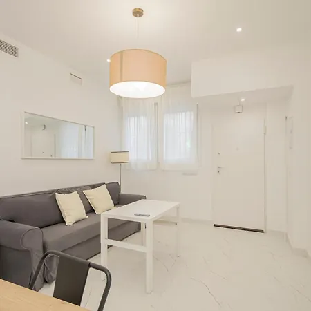 New! Stunning Modern 2br Next To Feria 公寓 *